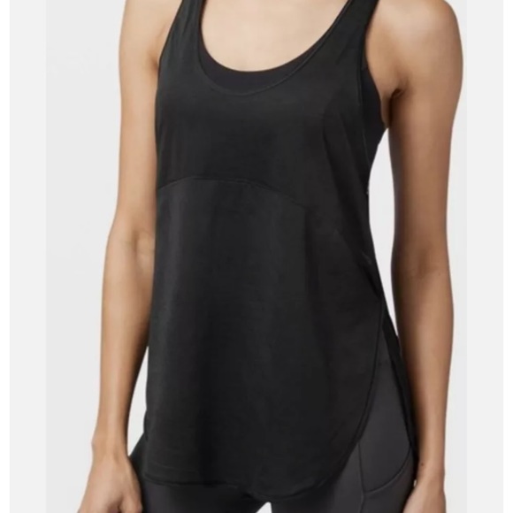 lululemon athletica Other - Lululemon Twist Around 2 In 1 Tank Top Black Size 4 Luxtreme Attached Bra Yoga